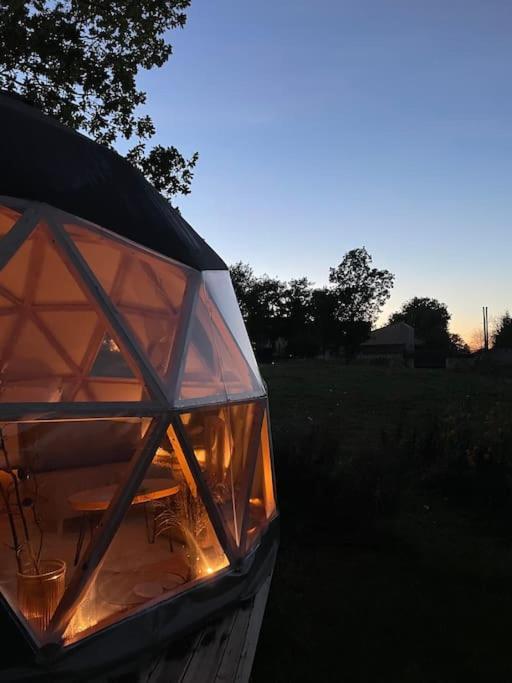 Dome Insolite Cedre Jacuzzi Et Petits Dejeuners Inclus Lagraulet-du-Gers Exterior photo
