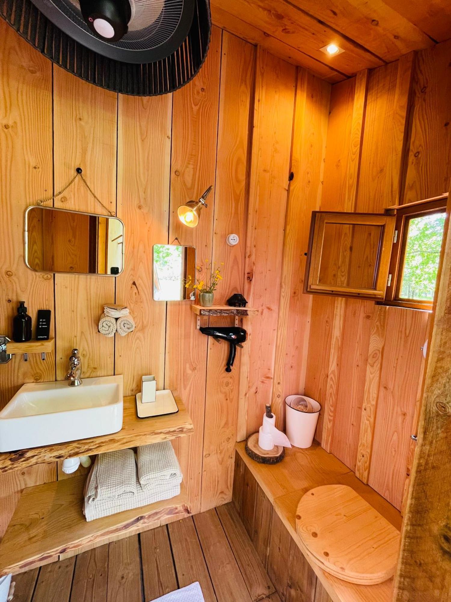 Dome Insolite Cedre Jacuzzi Et Petits Dejeuners Inclus Lagraulet-du-Gers Exterior photo